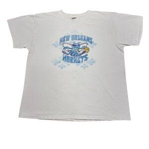 Vintage New Orleans Hornets Graphic T-Shirt